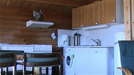 The kitchen in our luxury cabin at the Langenuen Motel, Jektavik